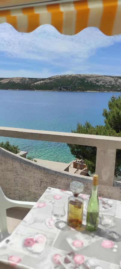 Sea Breeze Apartments With Private Beach And Boat Anchorage Stara Novalja Luaran gambar