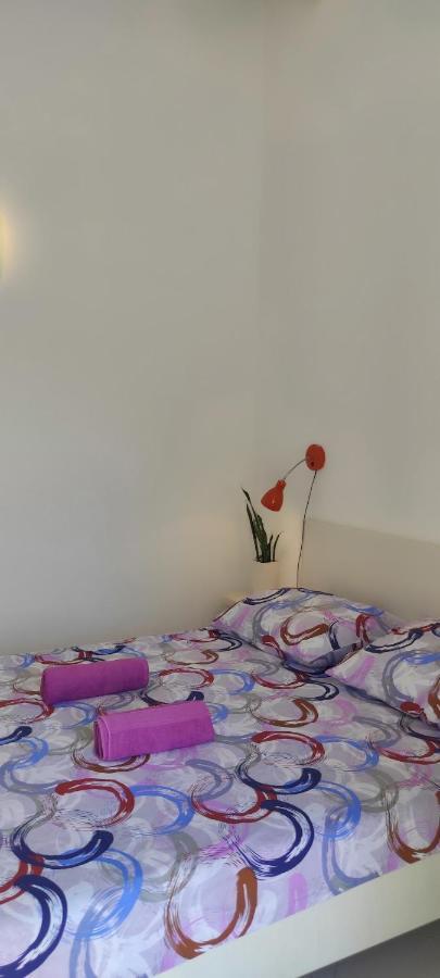 Sea Breeze Apartments With Private Beach And Boat Anchorage Stara Novalja Luaran gambar