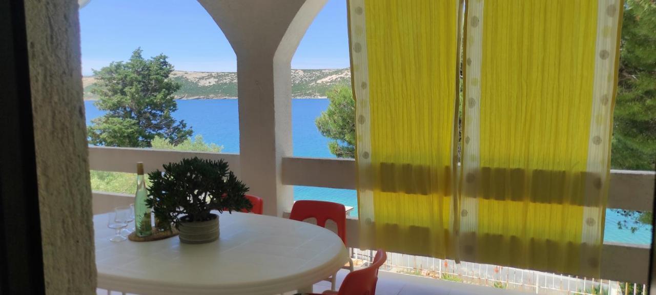 Sea Breeze Apartments With Private Beach And Boat Anchorage Stara Novalja Luaran gambar